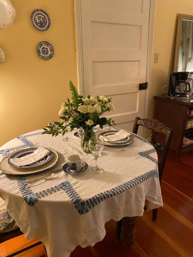 Magnolia Cottage Bed And Breakfast นัตเชซ ภายนอก รูปภาพ