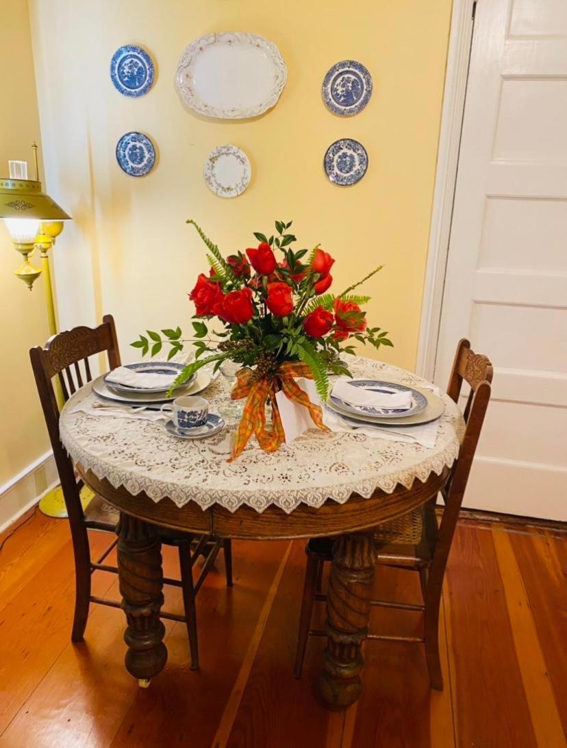 Magnolia Cottage Bed And Breakfast นัตเชซ ภายนอก รูปภาพ